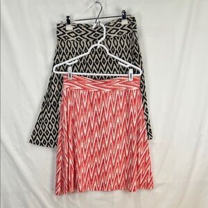 Dressbarn - Women’s Skirts - 2 PK (One NWT) - Brown/Black and Coral/White - Med